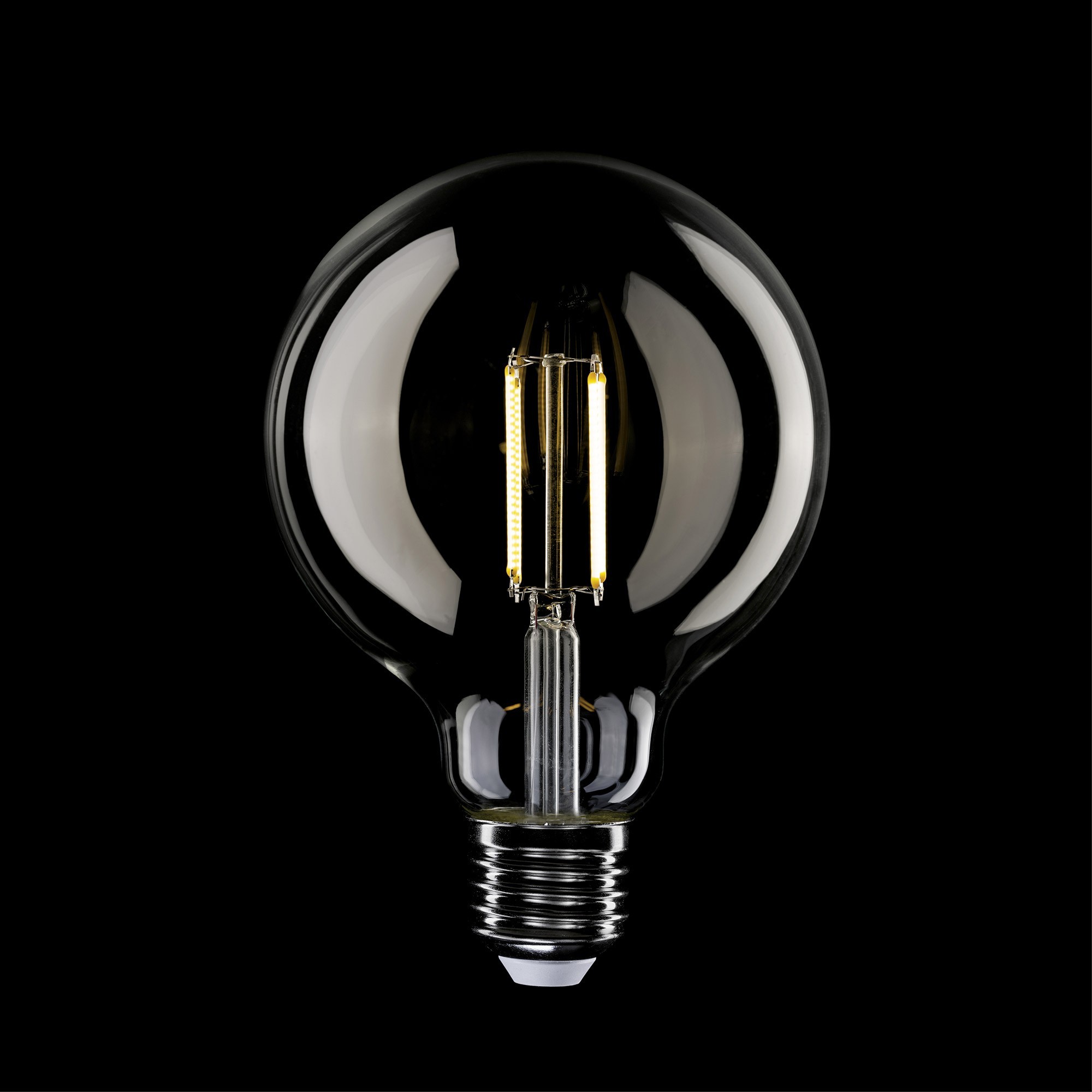 T04 - G125 LED Light Bulb, E27, 7W, 2700K, 806Lm, clear glass
